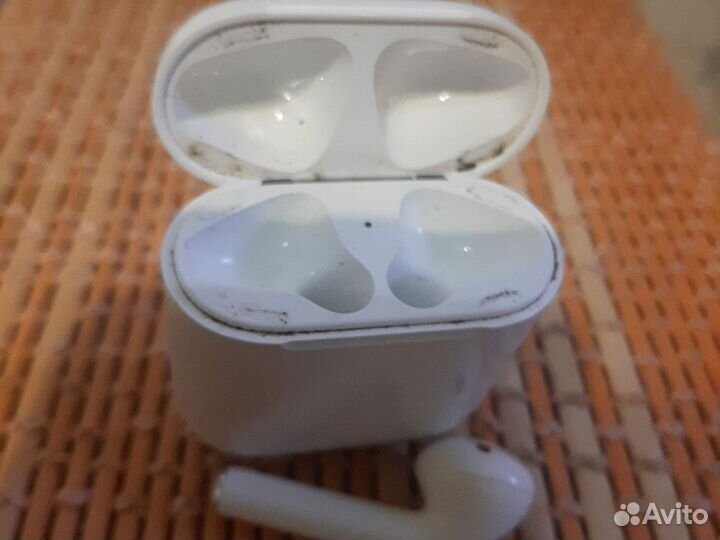 Кейс Apple Airpods a1602 оригинальный