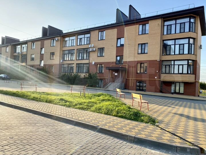 2-к. квартира, 54,6 м², 1/3 эт.