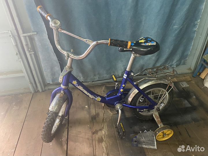 Детский велосипед четырехколесный 12