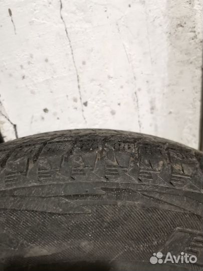 Bridgestone Blizzak Ice 175/80 R15