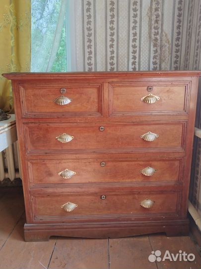 Комод деревянный старинный