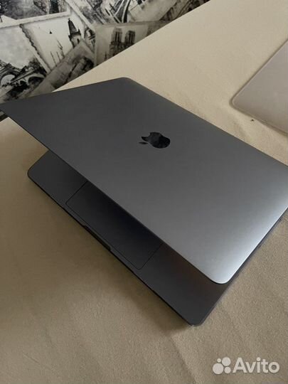 MacBook Pro 13