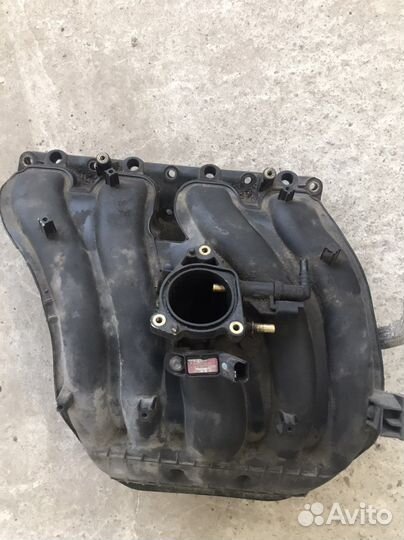 Впускной коллектор Peugeot 307 (2837)