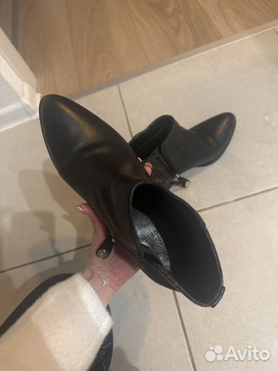 Ботильоны Guess