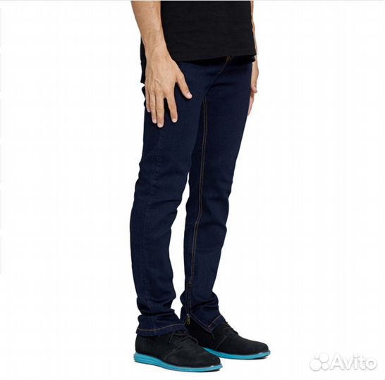 Молодежные джинсы