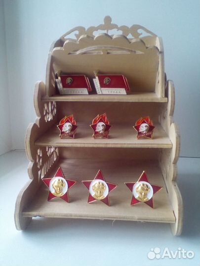 Значок октябренка, ударник труда