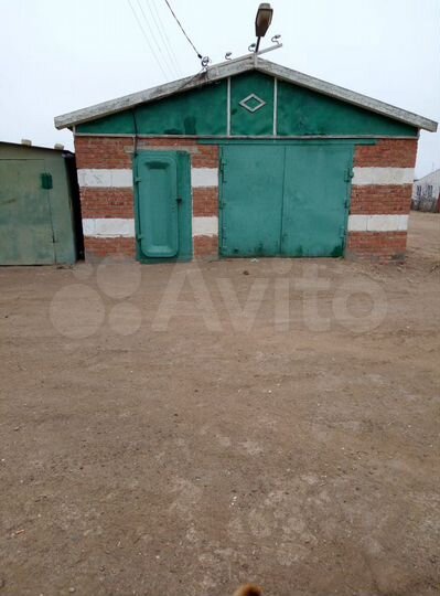 Гараж, > 30 м²