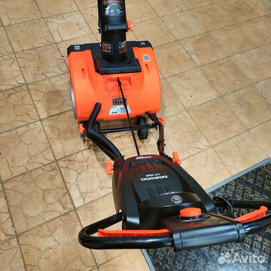 Снегоуборщик электрический