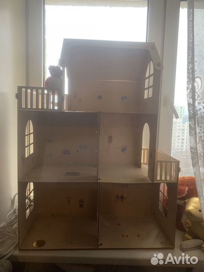 Домик кукольный