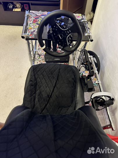 Кокпит для симрейсинга