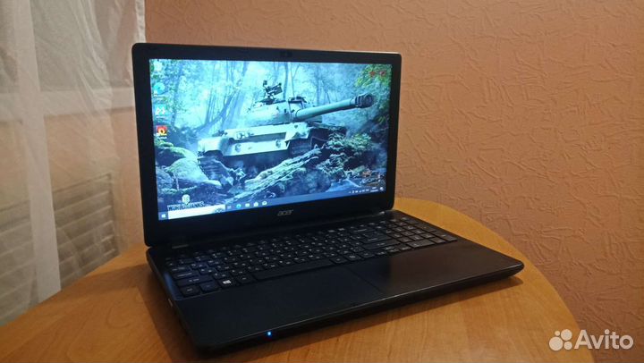 Прекрасный офисный ноутбук Acer