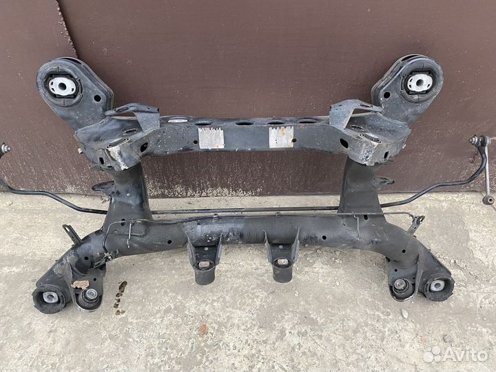 Подрамник bmw е90