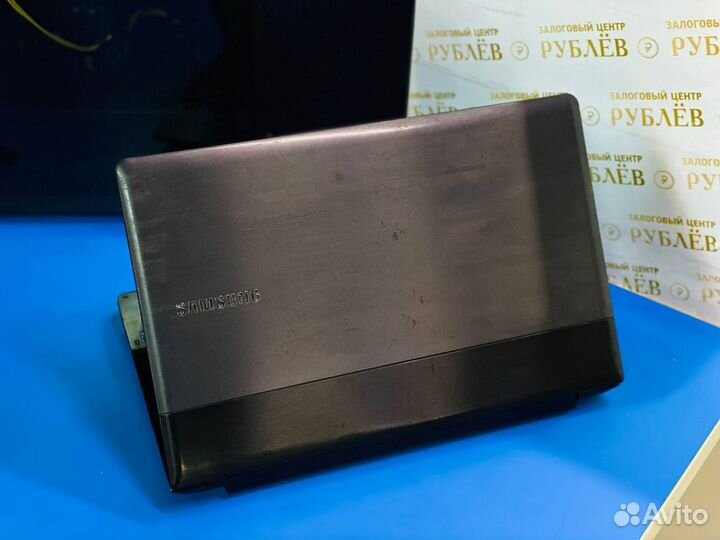 Ноутбук Samsung NP300E5A Core i3, Nvidia GT 520MX
