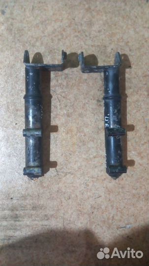 Кронштейн усилителя заднего бампера Vw Passat B5