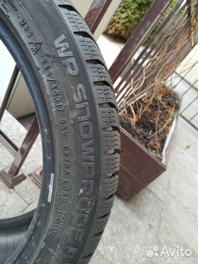 Nokian Tyres Snowproof 2 245/40 R17