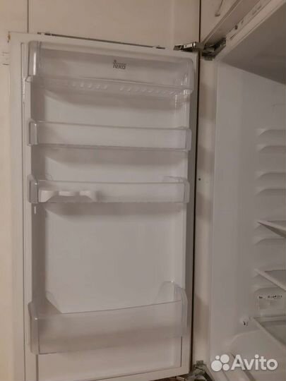 Встраиваемый холодильник на запчасти