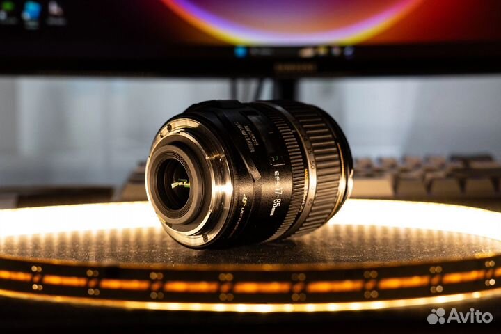 Объектив Canon EFS 17 85