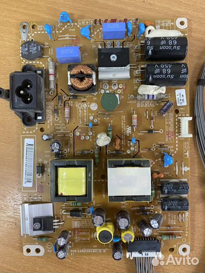 Запчасти от телевизоров (платы)