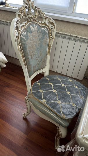 Столь и стулья кухонные бу