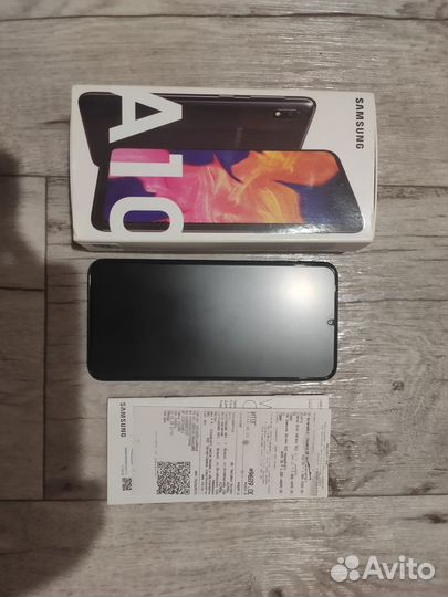 Samsung Galaxy A10, 2/32 ГБ