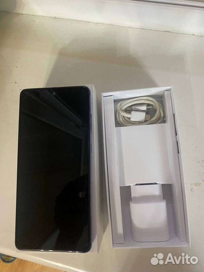 Samsung Galaxy A72, 6/128 ГБ