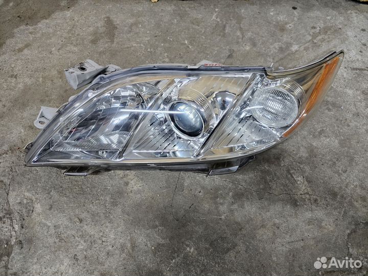 Фара левая Toyota Camry V40 2006-2011