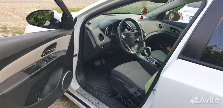 Chevrolet Cruze 1.8 AT, 2013, битый, 160 962 км