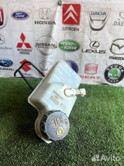 Главный тормозной цилиндр Ford Focus 2 хэтчбек