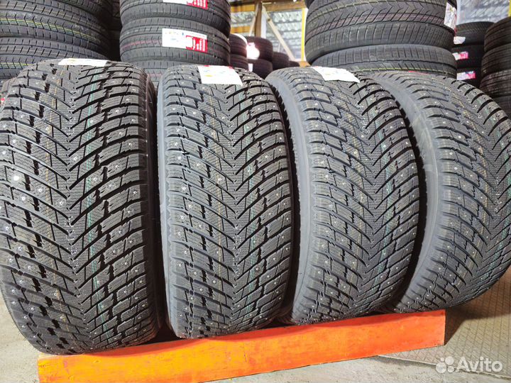 iLink Wintervorhut Stud II 225/40 R18 и 255/35 R18