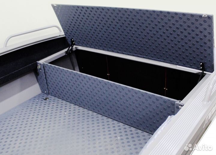 Моторная лодка триера 390 румпель fish-платформа