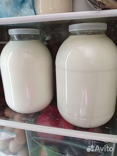 Молоко коровье домашнее