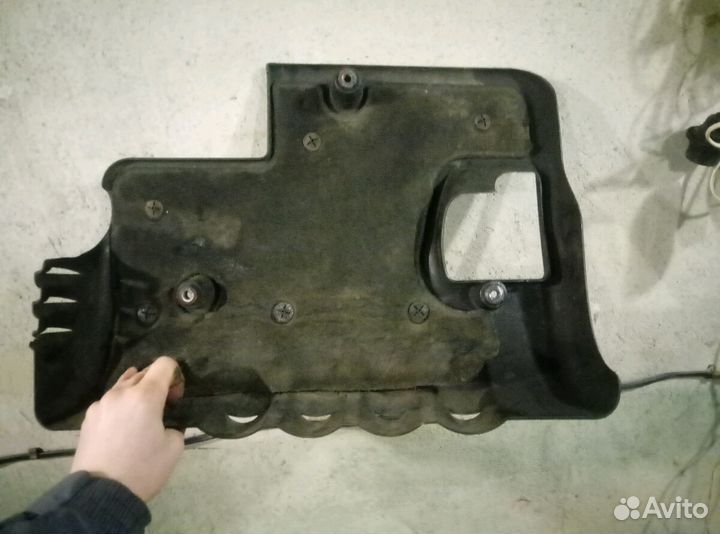 Декоративная накладка на двигатель fiat