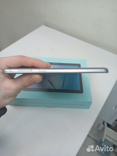 Планшет Huawei mediapad t3 10