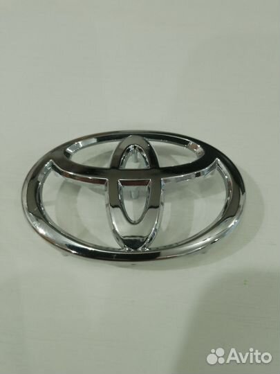 Эмблема toyota в руль