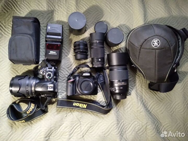 Nikon D3100 + Nikon D3200