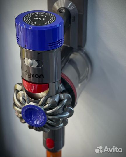 Dyson v8 absolute+