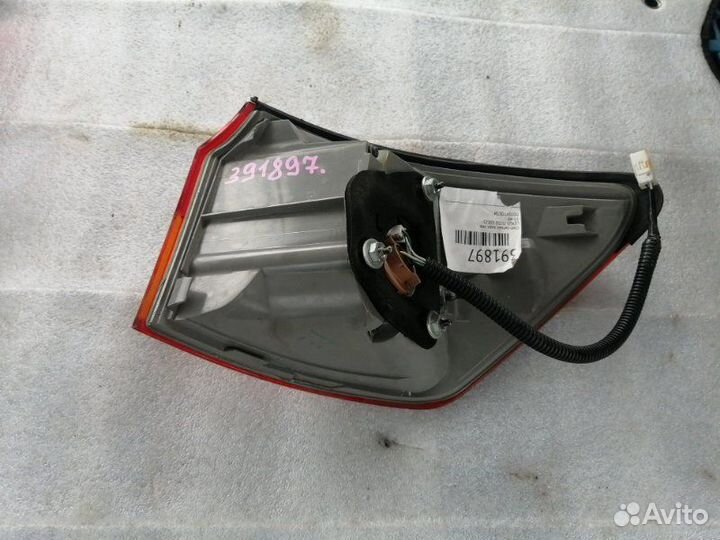 Стоп-сигнал задний левый Lexus Is250 GSE20