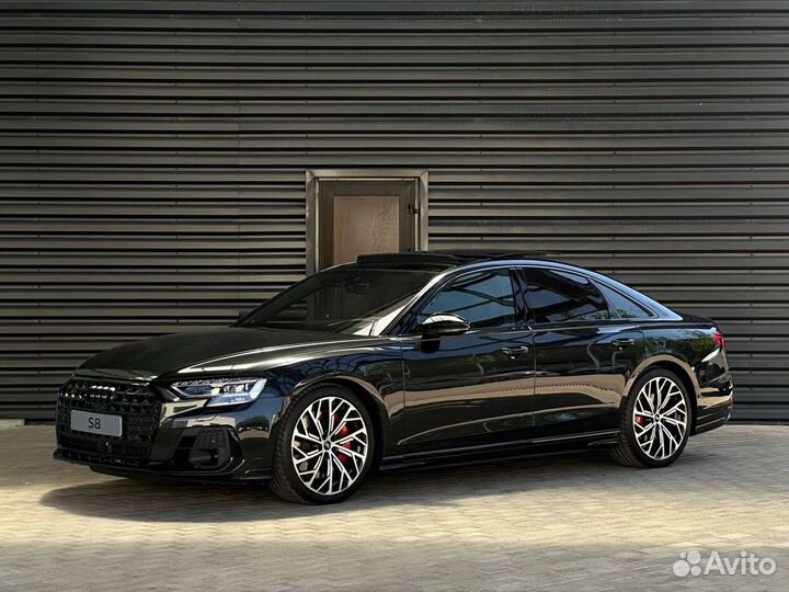 Audi S8 4.0 AT, 2024