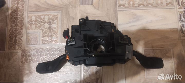Подрулевой переключатель ford