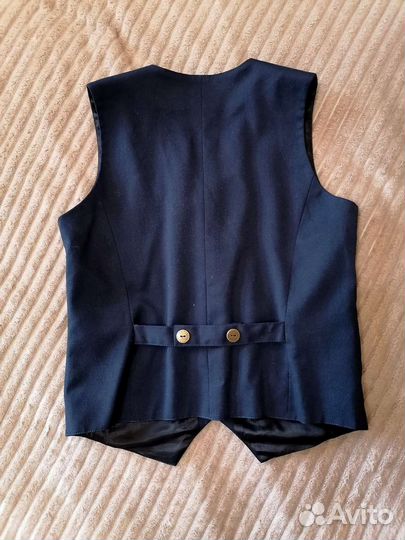 Жилет Швецъ