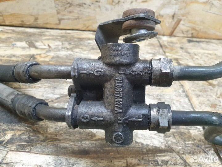 Трубки масляные термостат АКПП Audi R8 4.2 2008