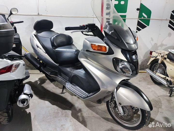 Максискутер без РФ Suziki Skywave 650 из Японии