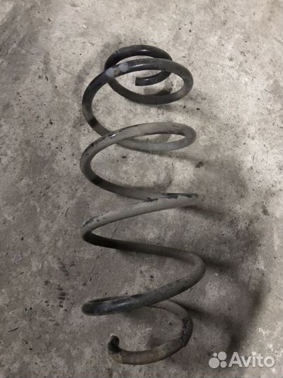 Пружина передняя приора