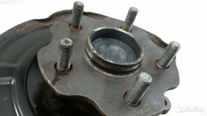 Ступица задняя правая Toyota Avensis ZRT271 2012