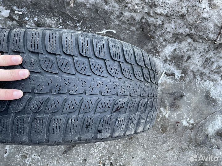 Bridgestone Blizzak LM-25 225/45 R17