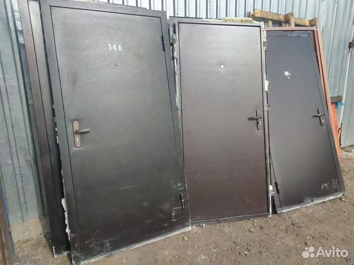 Дверь входная металлическая бу 10 штук