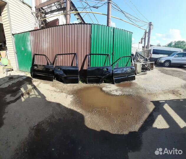 Двери на mitsubishi pajero