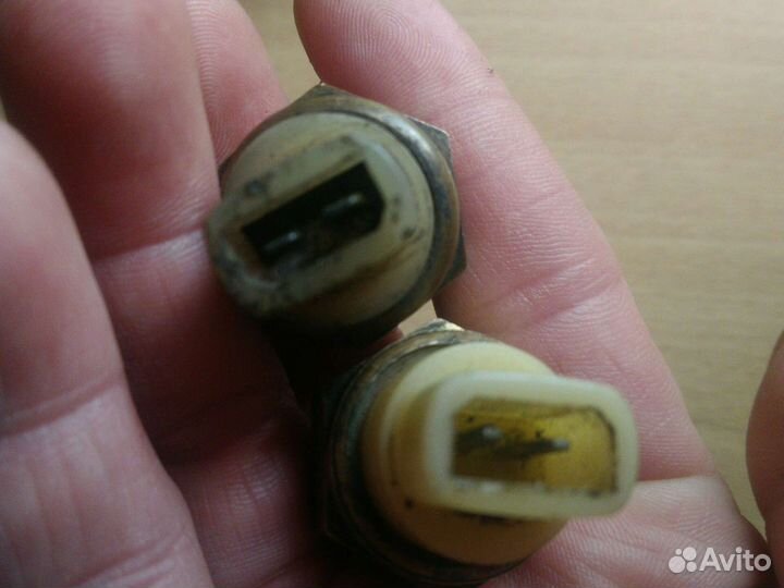 Датчики на «audi 80 б2» 2 шт