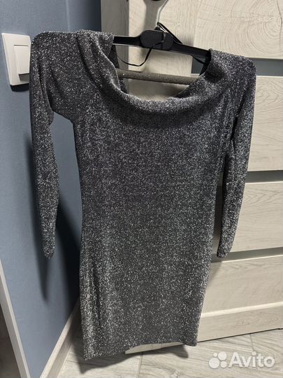 Платье с блестками 44