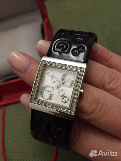 Guess часы